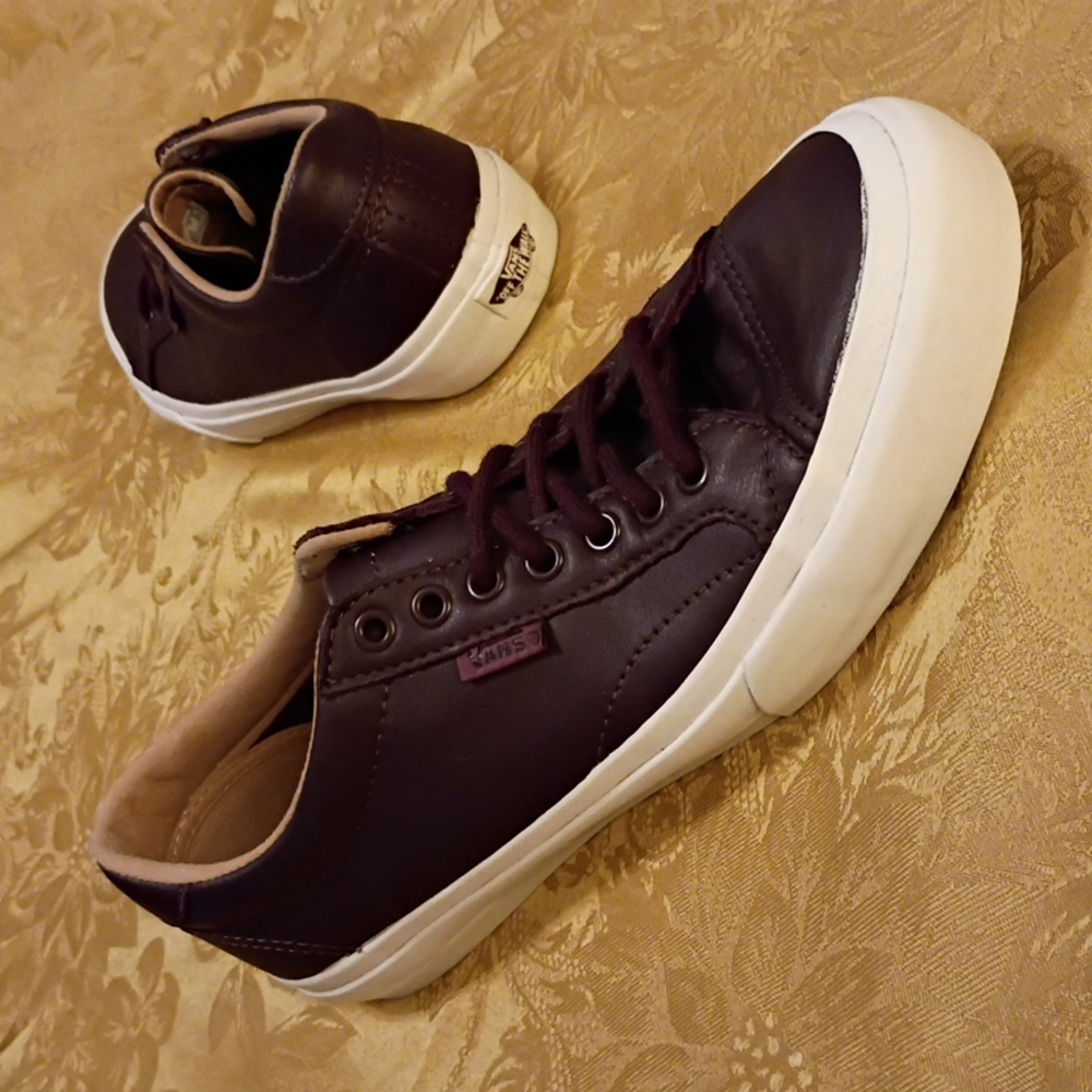 VANS  Dark Brown Leather Classic Sneakers Women's 8.5 Men's 7.0